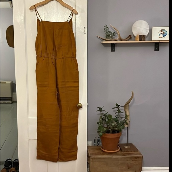 Everlane Linen Jumpsuit - Picture 5 of 7